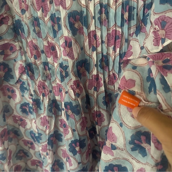 Oliphant Pintuck Ruffle Floral Top, Iris Blue Large - Picture 10 of 10